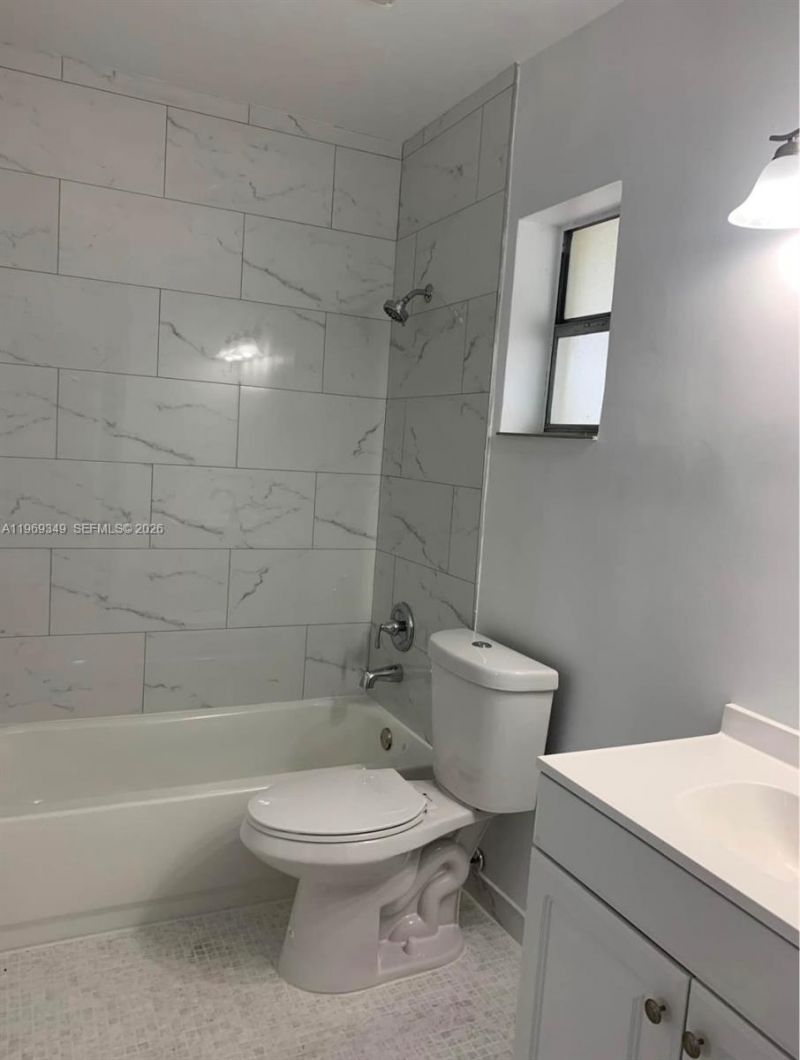 7505 SW 82nd St , Unit 306, Miami, FL 33143 Photo