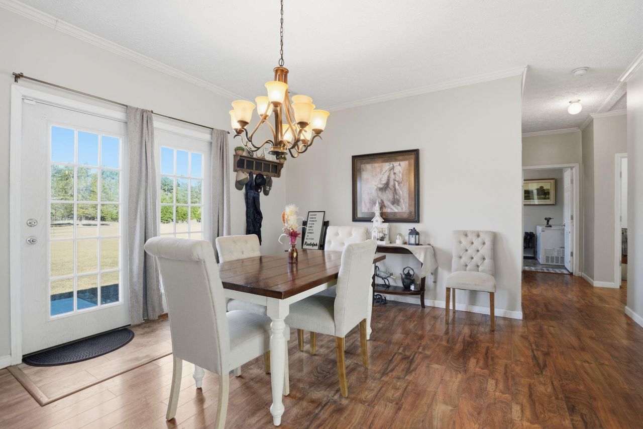 185 Gabby Hall Court Photo 14