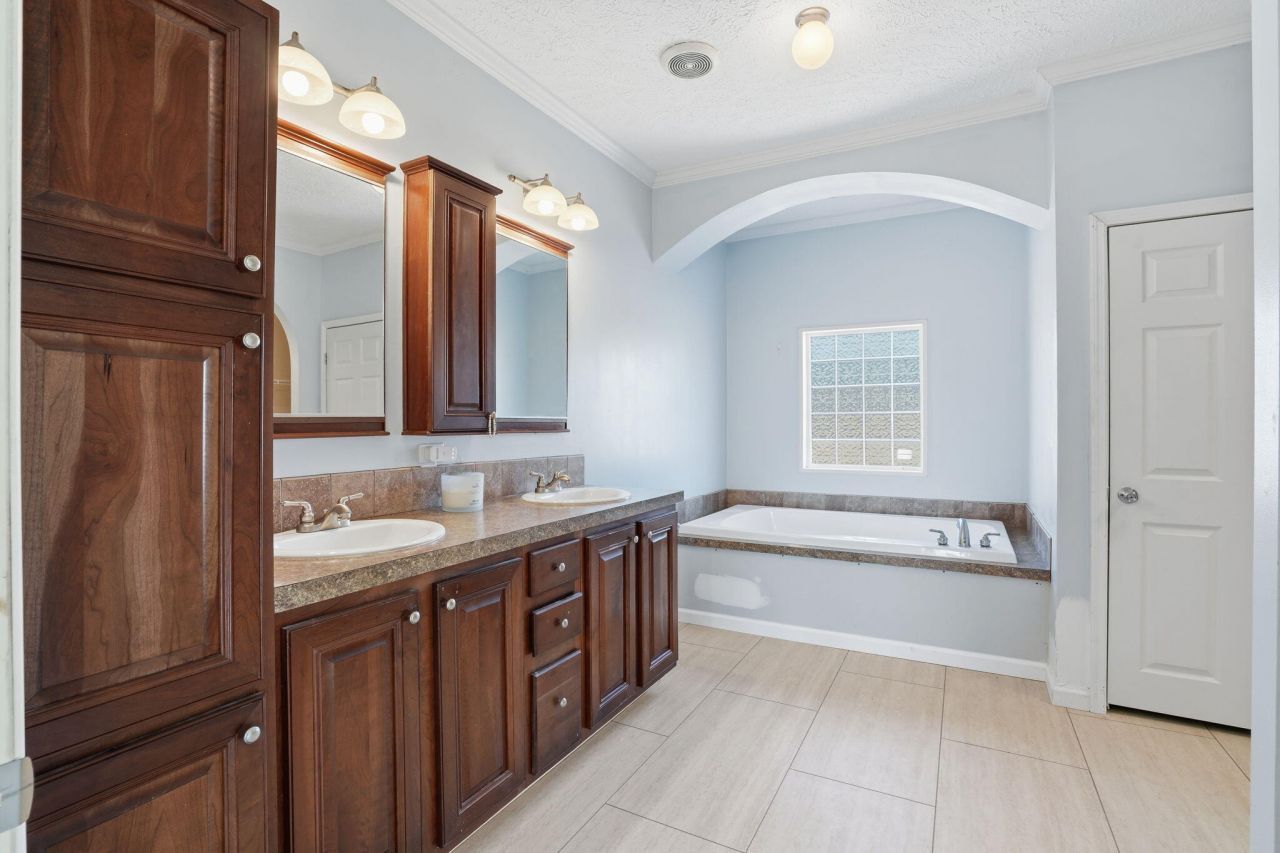 185 Gabby Hall Court Photo 20