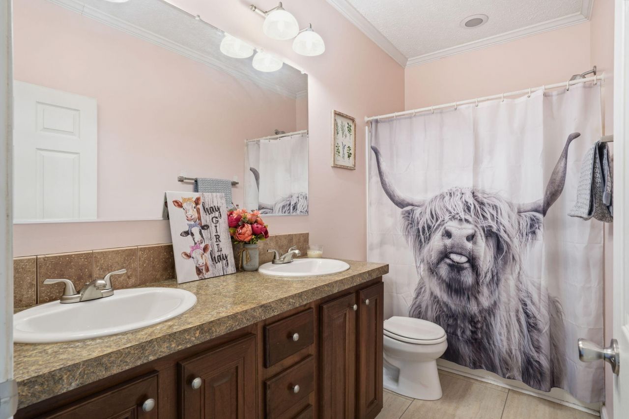 185 Gabby Hall Court Photo 27