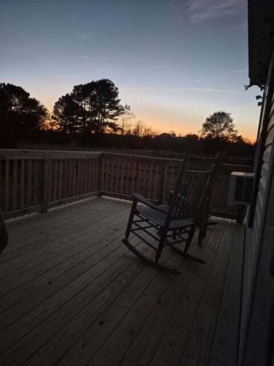 185 Gabby Hall Court Photo 32