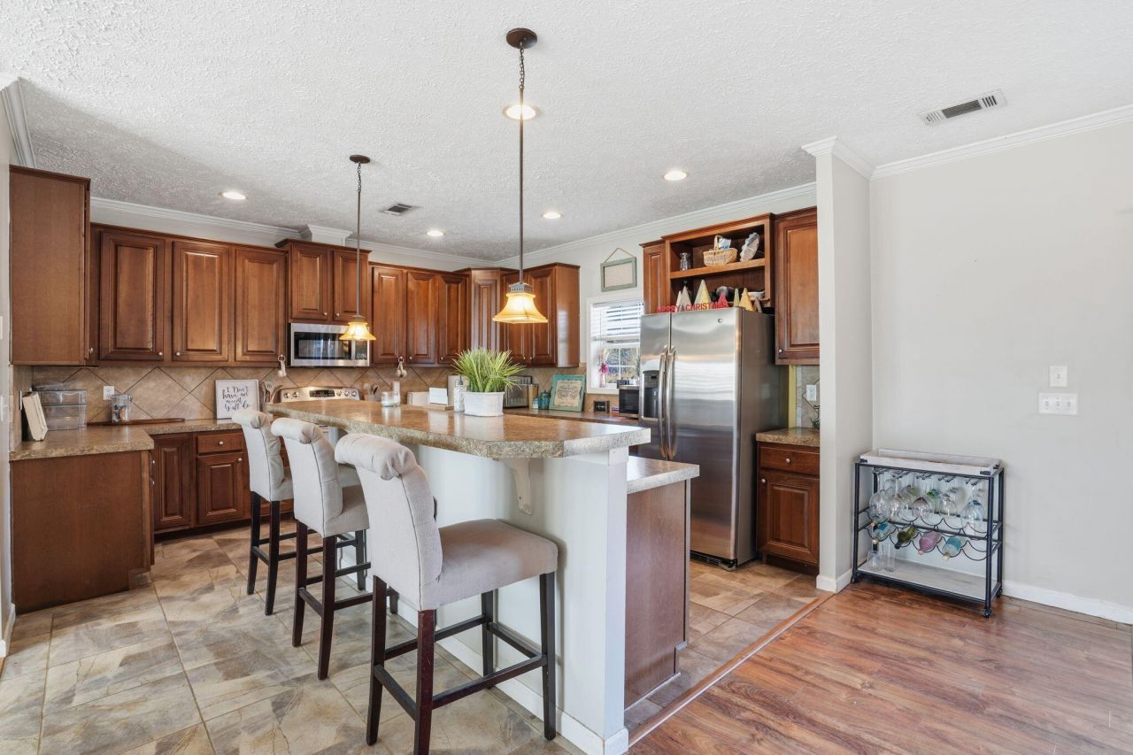 185 Gabby Hall Court Photo 8