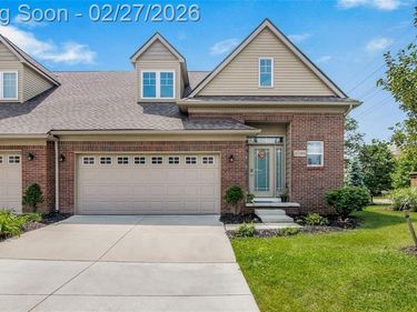 42384 GATEWAY Drive, Plymouth Twp, MI 48170