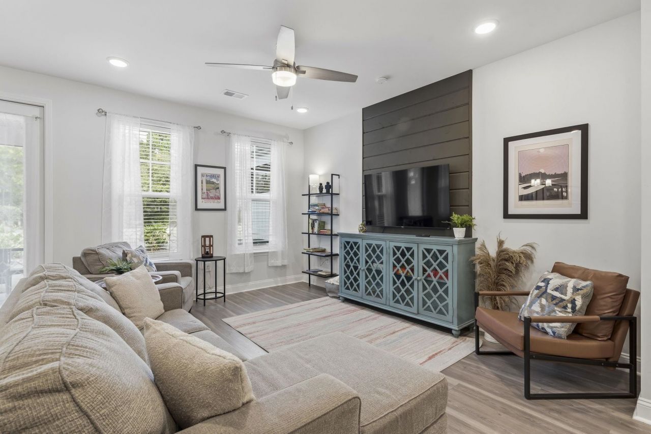 5130 Double Eagle Way  Photo 12