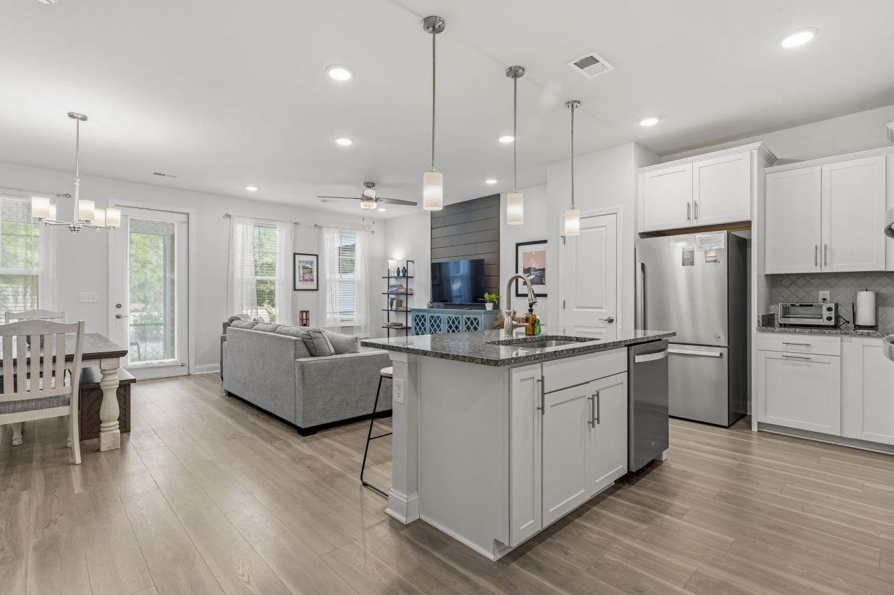 5130 Double Eagle Way  Photo 7