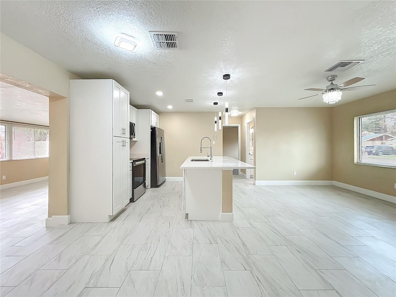 4052 Castlegate Drive, Orlando, FL 32839 Photo