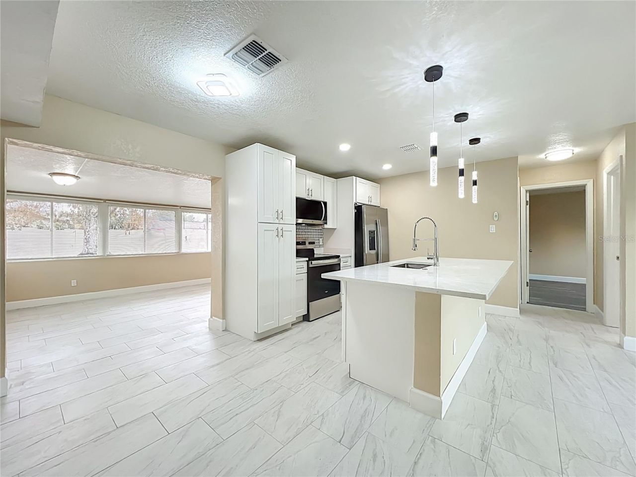 4052 Castlegate Drive, Orlando, FL 32839 Photo