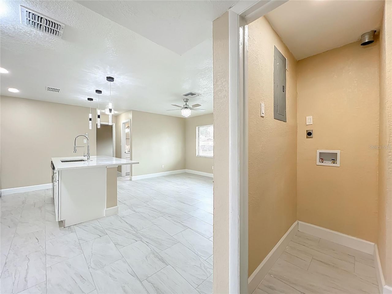 4052 Castlegate Drive, Orlando, FL 32839 Photo