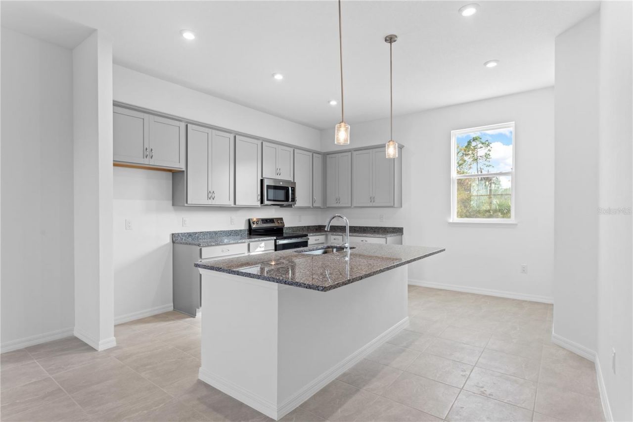 9812 Tate Lane, Westchase, FL 33626 Photo