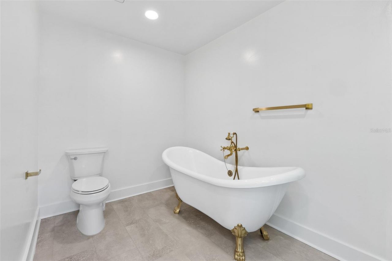 136 Sea Duck Circle E, Daytona Beach, FL 32119 Photo