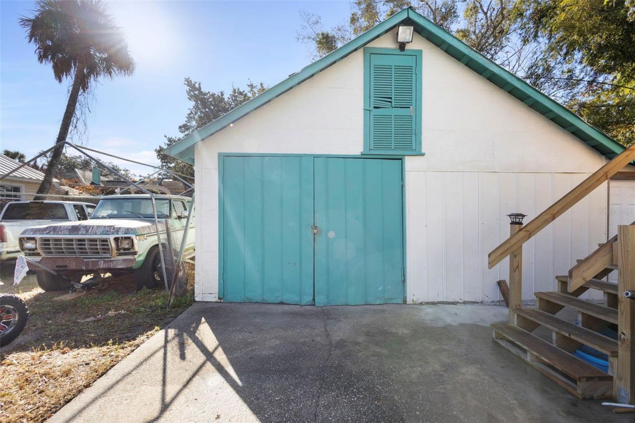 212 Mary Avenue, New Smyrna Beach, FL 32168 Photo