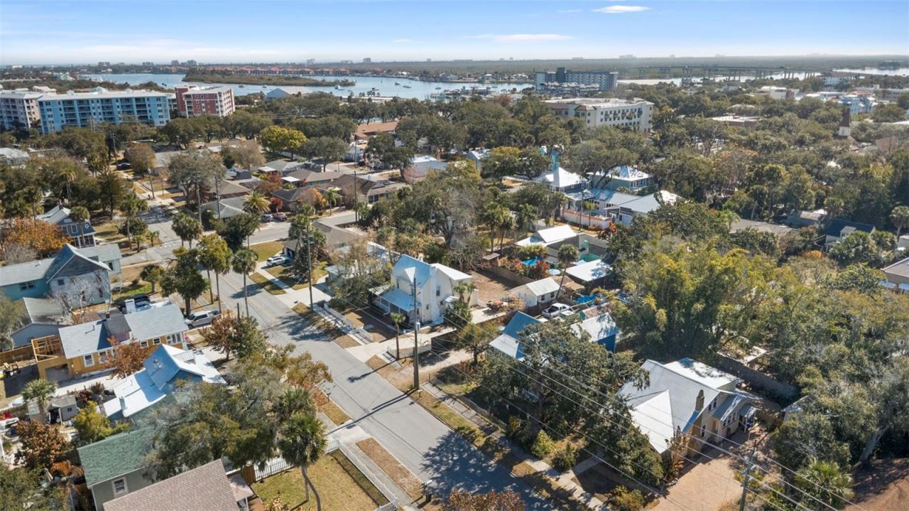 212 Mary Avenue, New Smyrna Beach, FL 32168 Photo