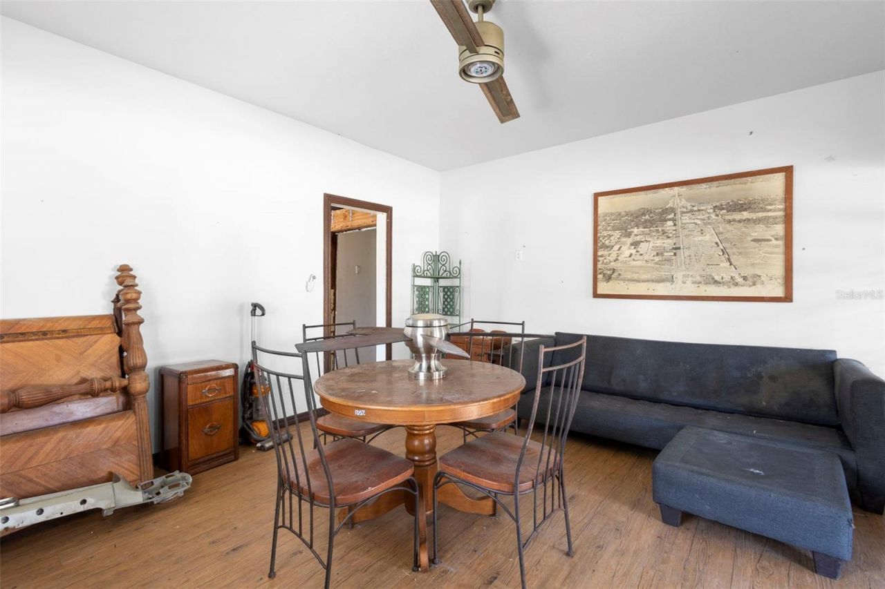 212 Mary Avenue, New Smyrna Beach, FL 32168 Photo