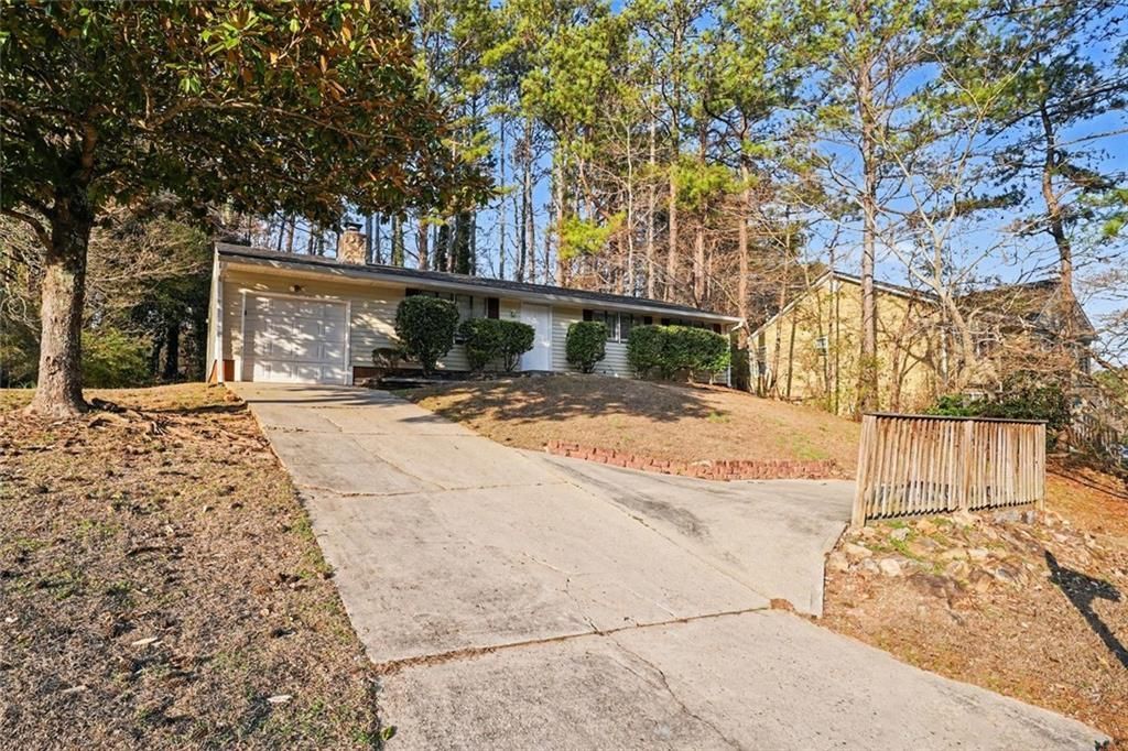 2730 Old South Drive, Jonesboro, GA 30236 Main Photo