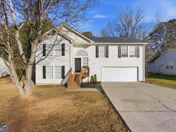 7347 Bramble Oak Drive, Douglasville, GA 30134