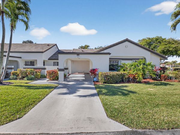 5750 Parkwalk Circle E, Boynton Beach, FL 33472