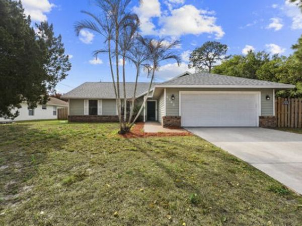 1342 SW Ingrassina Avenue, Port Saint Lucie, FL 34953