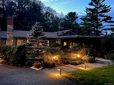 11 Rolling Hills , Sharon, CT 06069