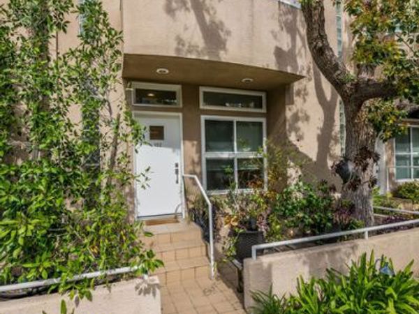 10629 Woodbridge Street, Unit 102, Toluca Lake, CA 91602