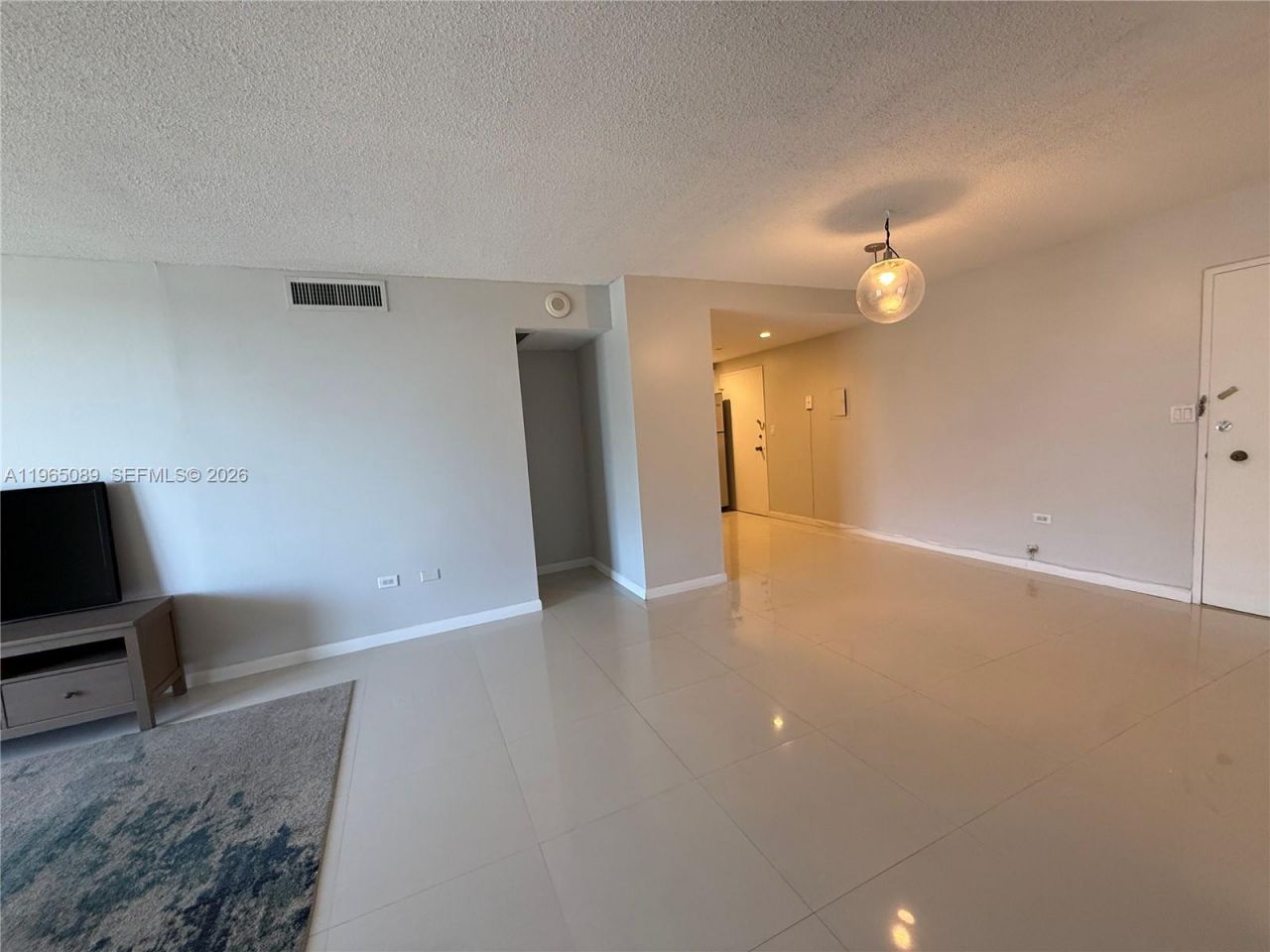 5555 Collins Ave, Unit 12Z, Miami Beach, FL 33140 Photo