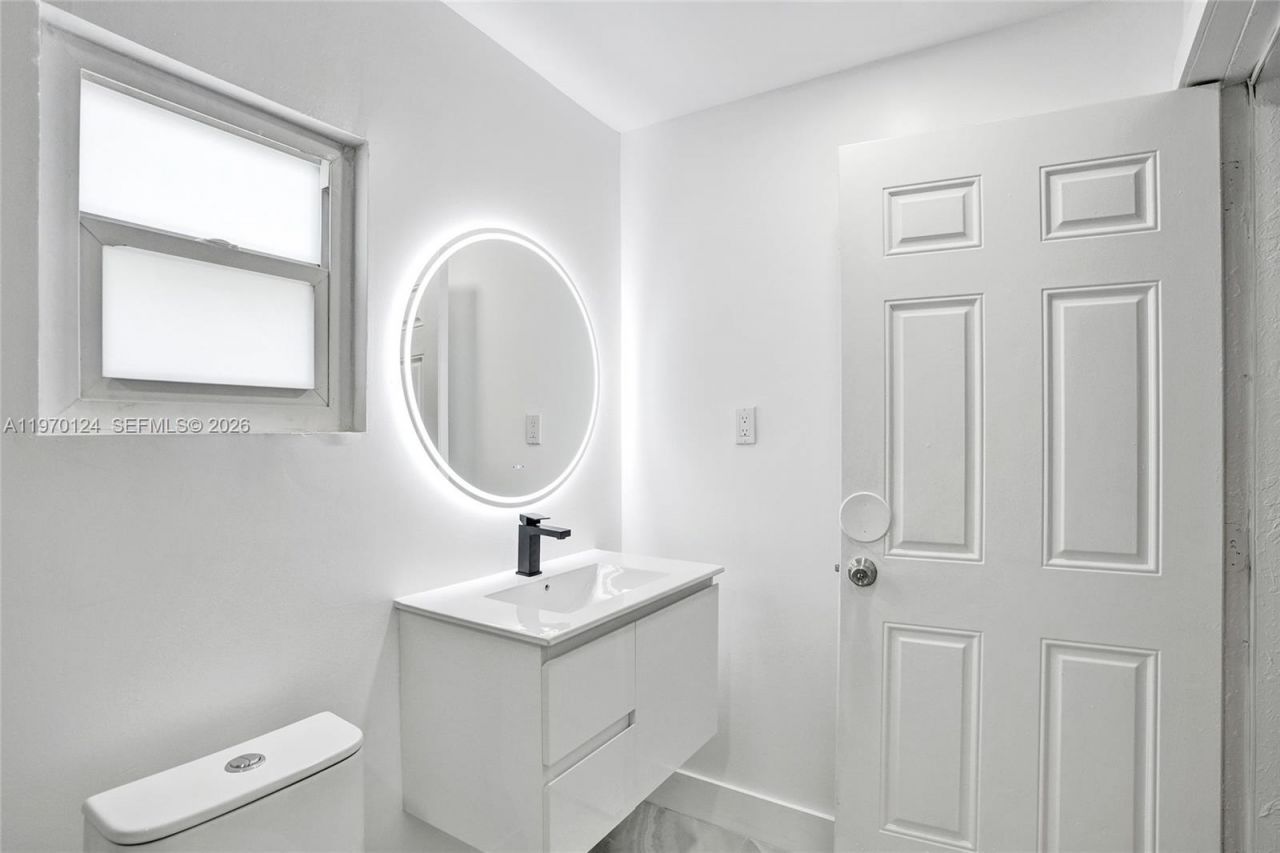 335 NW 109th St , Miami, FL 33168 Photo