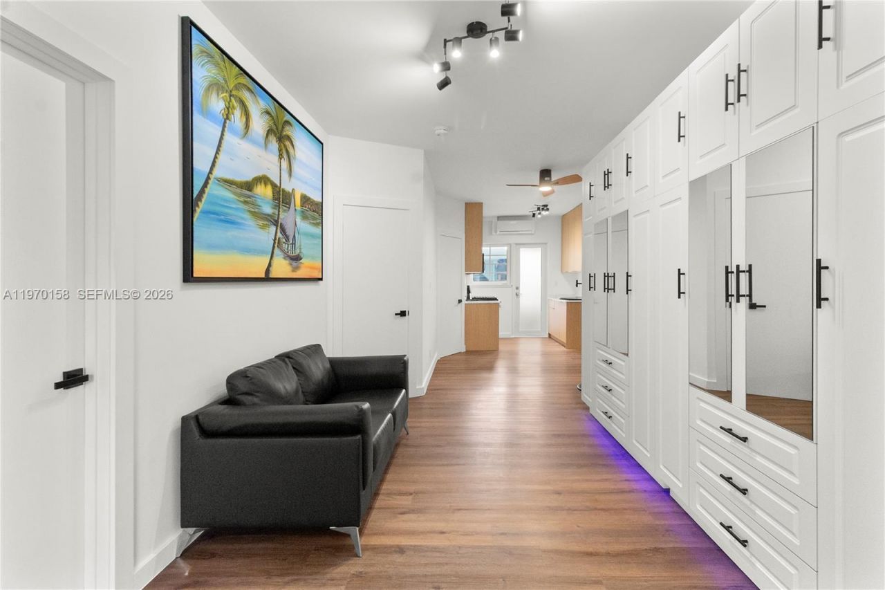 1009 Meridian Ave, Unit 14, Miami Beach, FL 33139 Photo