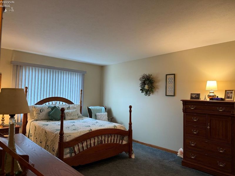 318 Country Meadows Drive, Oak Harbor, OH 43449 Photo 31