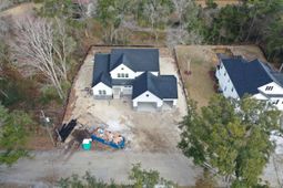 2028 River Bend Drive photo 4