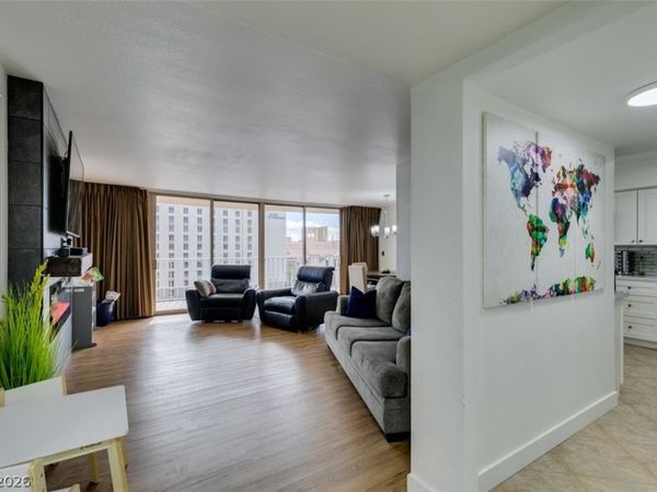 205 E Harmon Avenue, Unit 1005, Las Vegas, NV 89169
