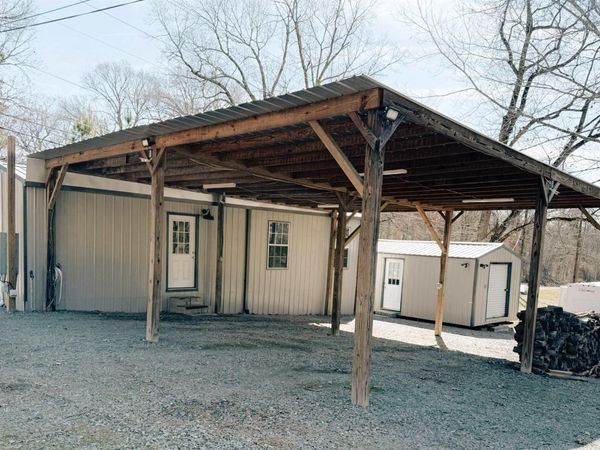 302 W Cedar Street, De Valls Bluff, AR 72041