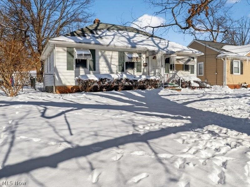 16241 Glenburn Avenue, Cleveland, OH 44128 Photo 2