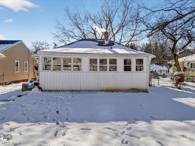 16241 Glenburn Avenue, Cleveland, OH 44128 Photo 4