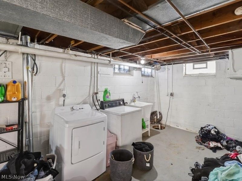 16241 Glenburn Avenue, Maple Heights, OH 44128 Photo 8
