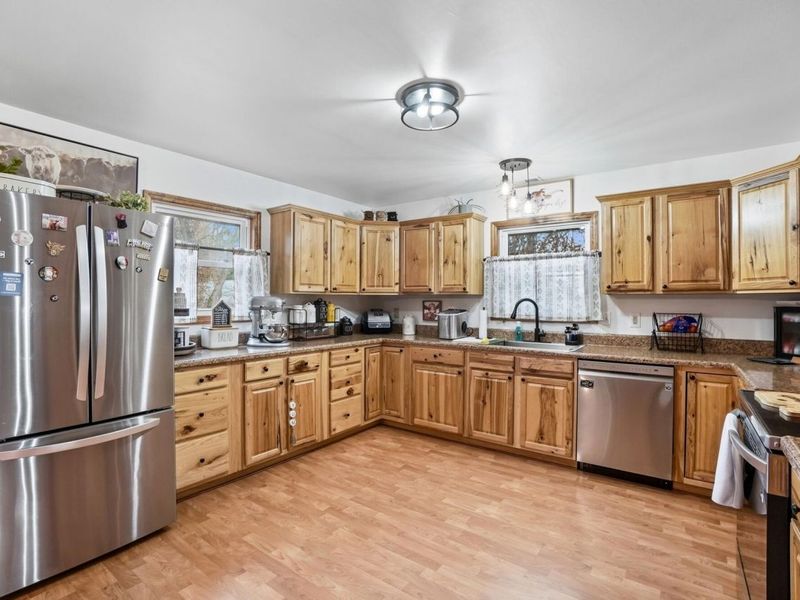 832 E Jackson Road, Springfield, OH 45502 Photo 10