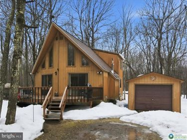 8 RUNNING BEAR LANE, ALBRIGHTSVILLE, PA 18210