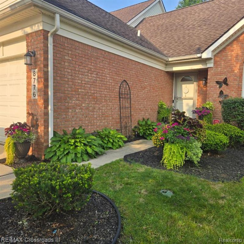 8776 Ironwood Drive, Van Buren Township, MI 48111 Main Photo
