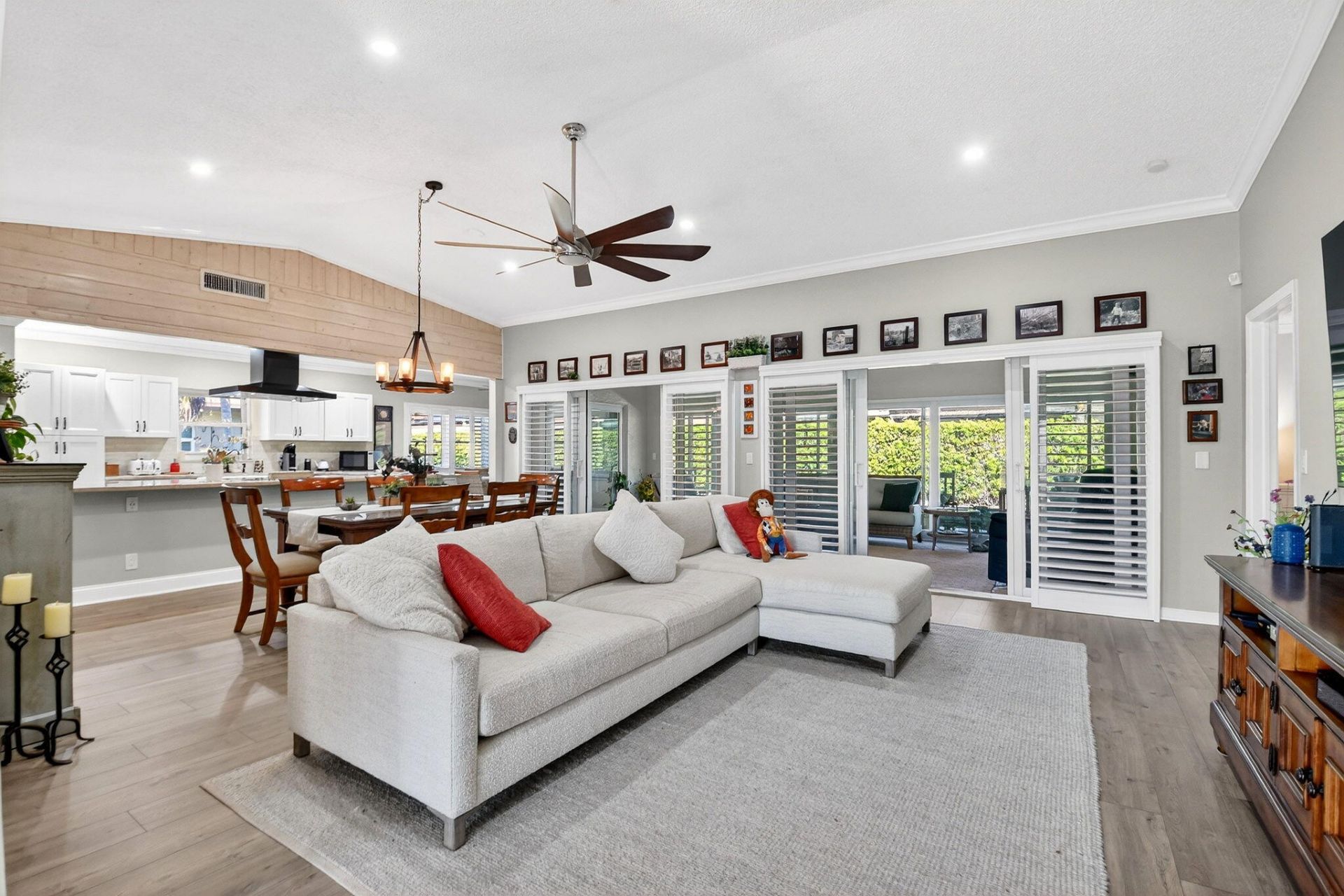 10265 Greentrail Drive N, Boynton Beach, FL 33436 Photo