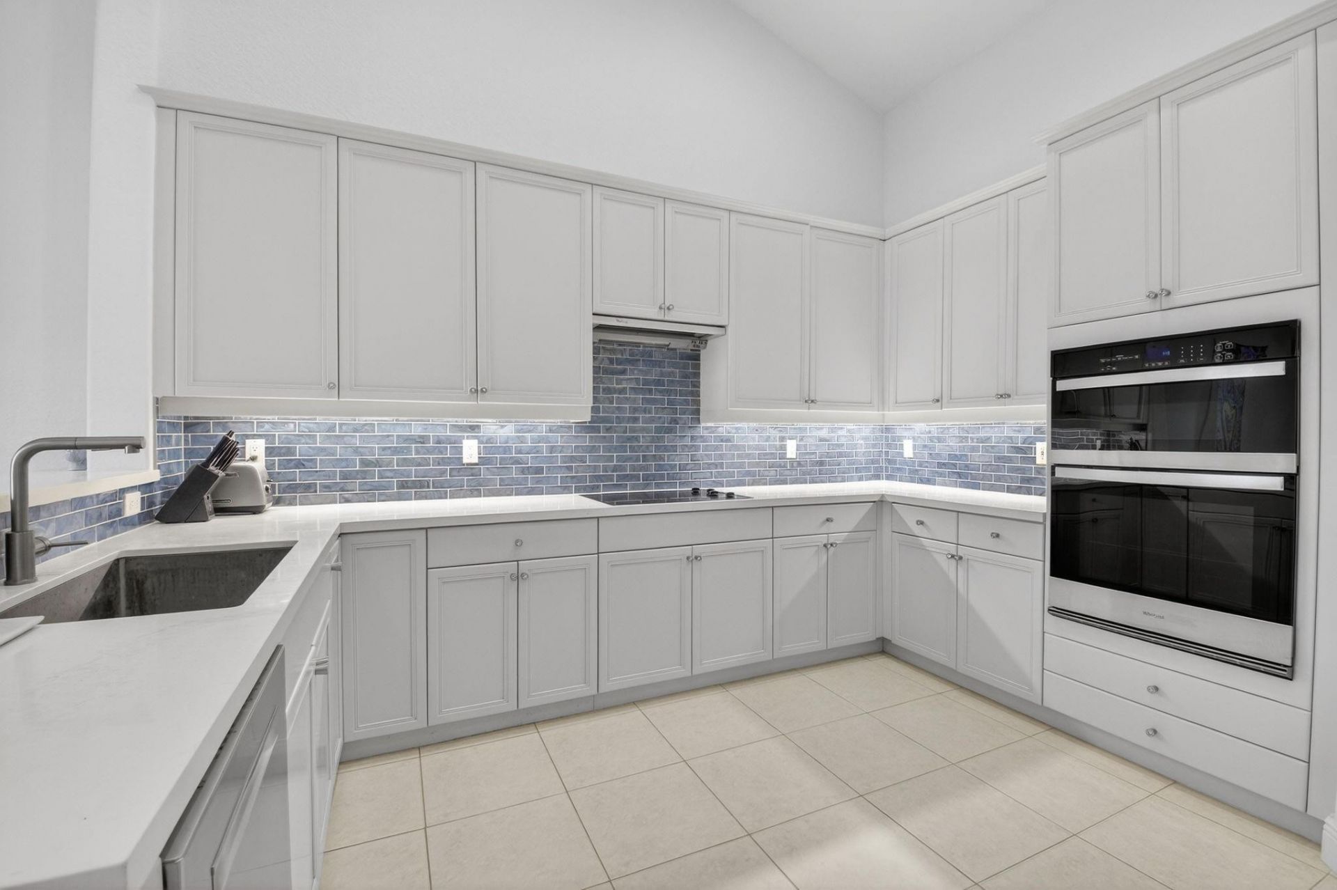 23 Royal Palm Way, Unit 18, Boca Raton, FL 33432 Photo