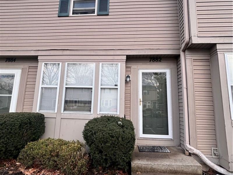 7882 Barkwood Drive, Unit 20D, Columbus, OH 43085 Photo 1