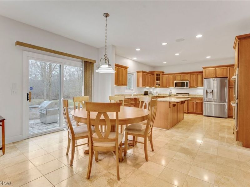 38595 Flanders Drive, Solon, OH 44139 Photo 12