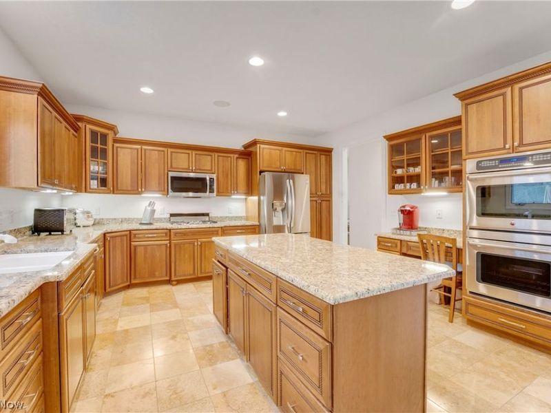 38595 Flanders Drive, Solon, OH 44139 Photo 14