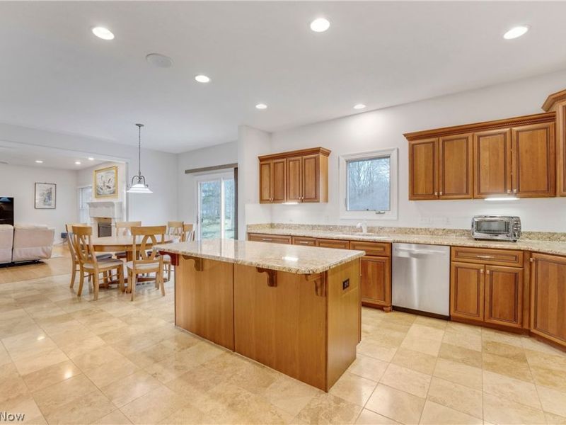 38595 Flanders Drive, Solon, OH 44139 Photo 16