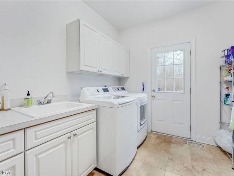 38595 Flanders Drive, Solon, OH 44139 Photo 18