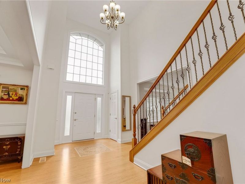 38595 Flanders Drive, Solon, OH 44139 Photo 4