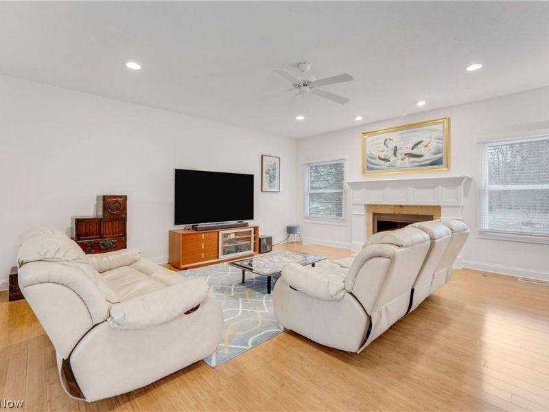 38595 Flanders Drive, Solon, OH 44139 Photo 9