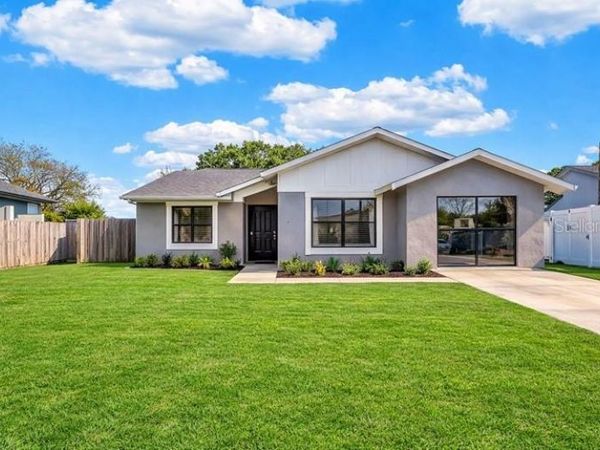 6807 WHITE CLIFFS WAY, TAMPA, FL 33625