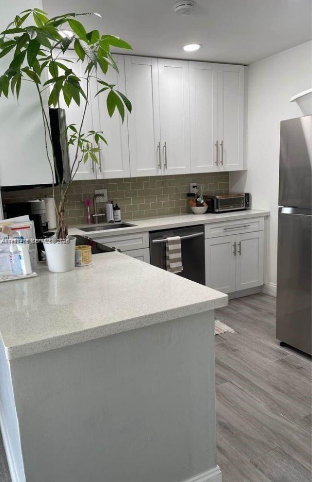 5221 Geneva Way, Unit 305, Doral, FL 33166 Photo