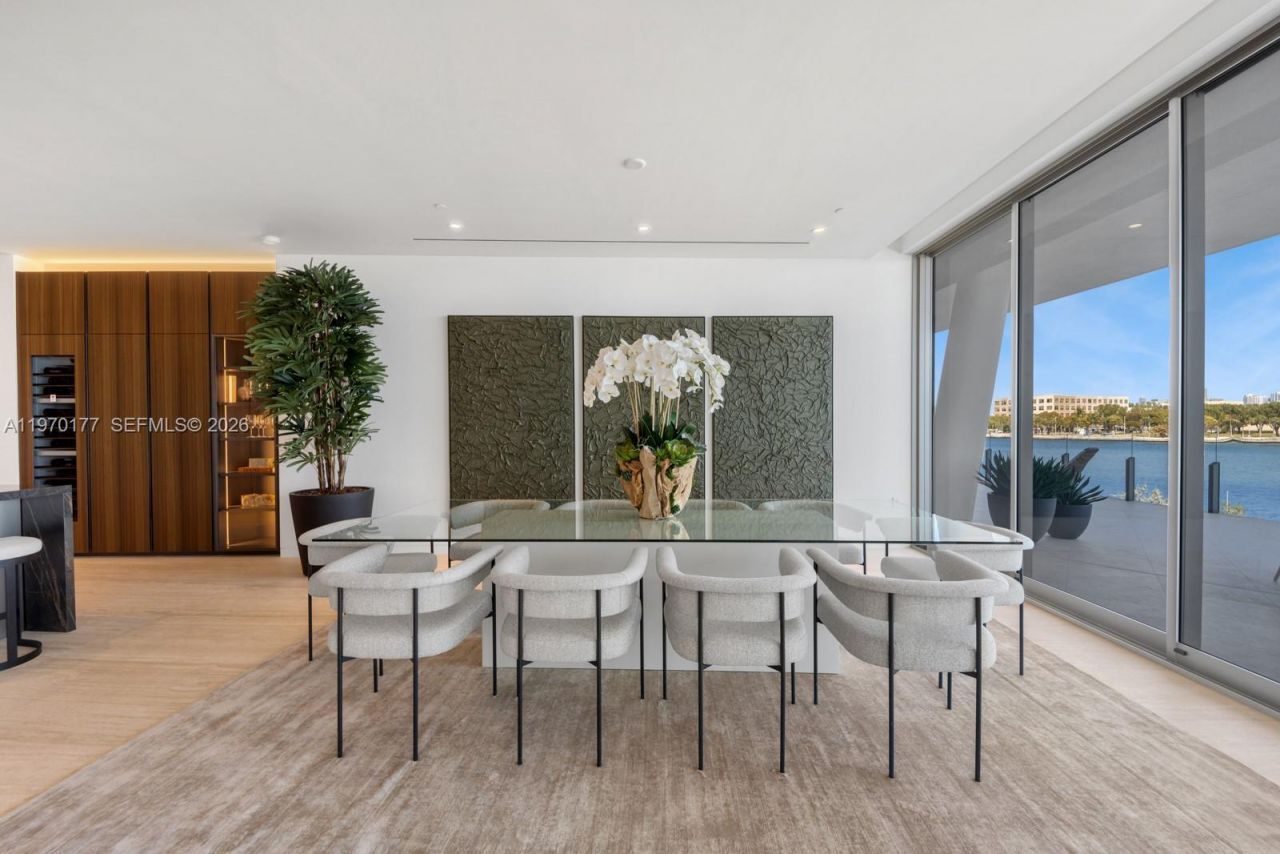 5 Grove Isle Drive, Unit M204, Coconut Grove, FL 33133 Photo