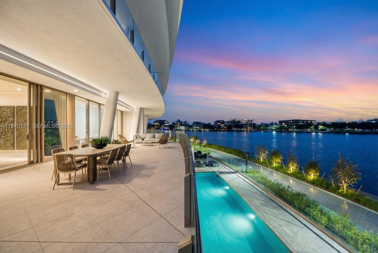 5 Grove Isle Drive, Unit M204, Coconut Grove, FL 33133 Photo