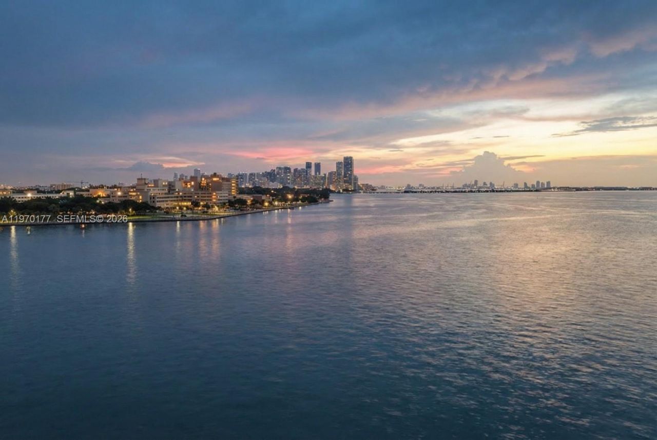 5 Grove Isle Drive, Unit M204, Coconut Grove, FL 33133 Photo